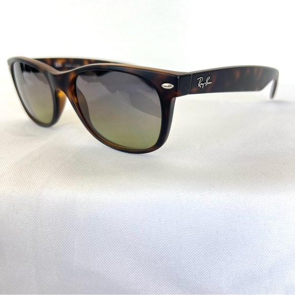 RAY-BAN Italy RB2132 New Wayfarer Tortoise Green Lens Gradient Polarize Sunglass - Picture 6 of 12